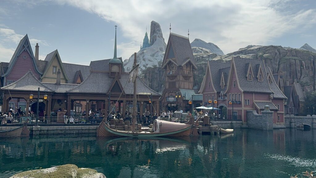 香港ディズニーランド、アナと雪の女王
