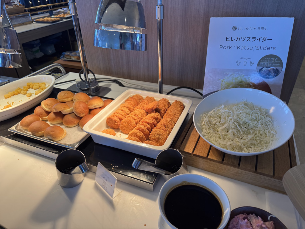 グランドメルキュール那須、朝食、ヒレカツ、スライダー