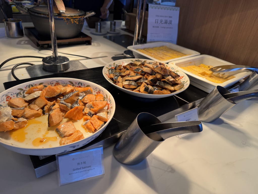 グランドメルキュール那須、朝食、鮭