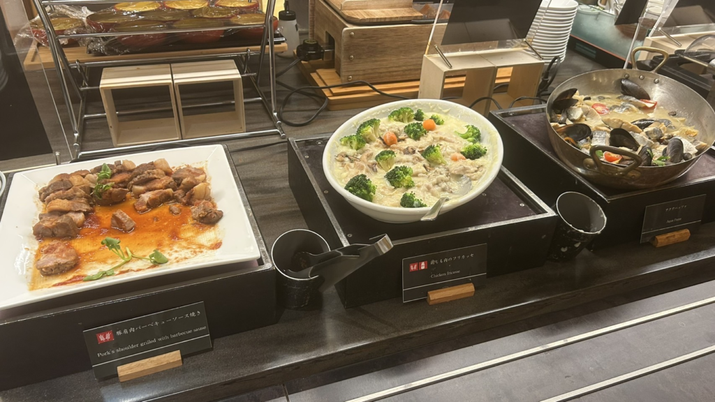 ホテルクラッド、ビュッフェ、木の花の湯、ダイニング花衣
