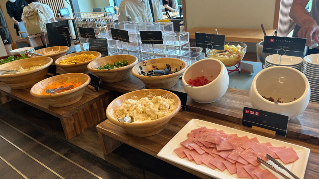 ホテルクラッド、ビュッフェ、木の花の湯、ダイニング花衣、朝食