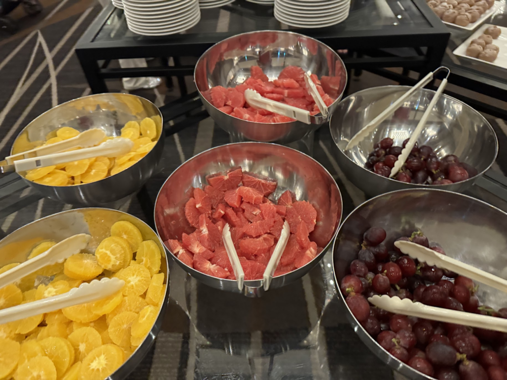 シェラトングランデトーキョーベイ、プラチナ特典、ラウンジ、夕食、ビュッフェ