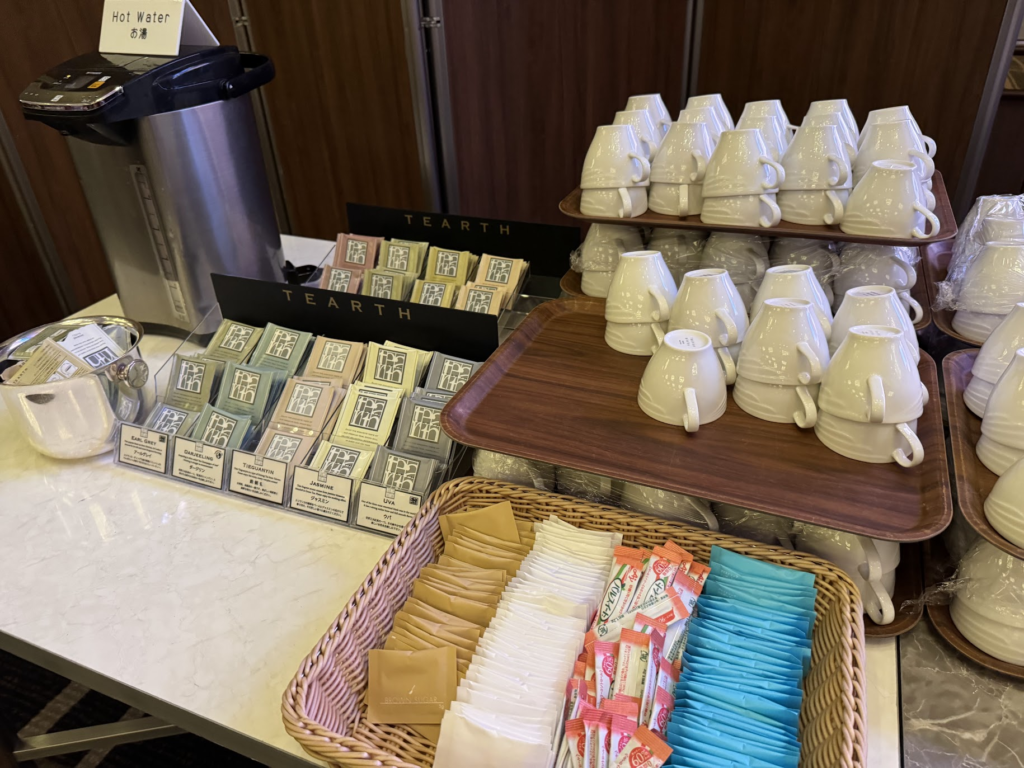 シェラトングランデトーキョーベイ、プラチナ特典、ラウンジ、夕食、ビュッフェ